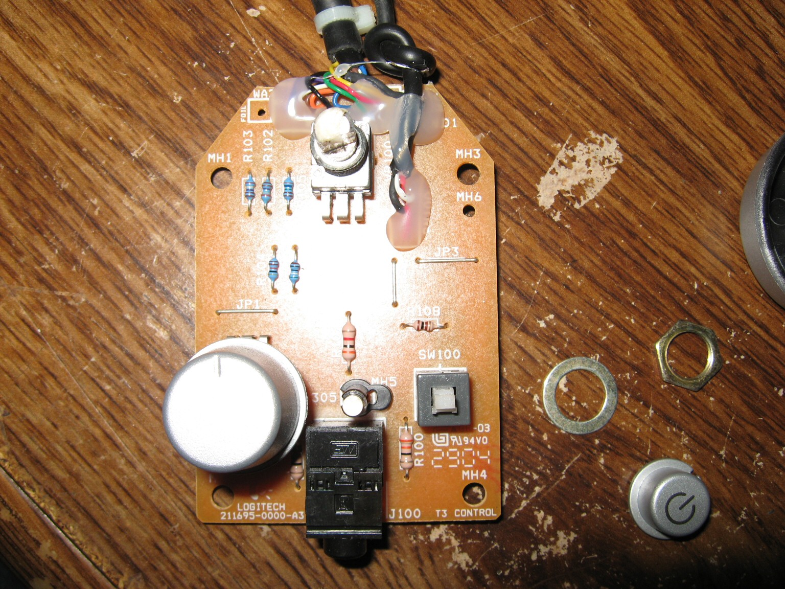 Logitech Z2300 Remote Control Pod Disassembly blog